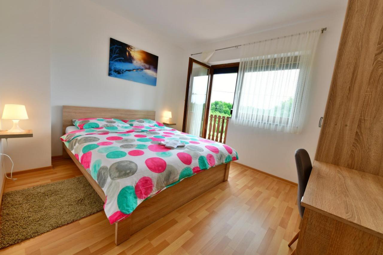 Apartman Mate Rakovica Exterior foto