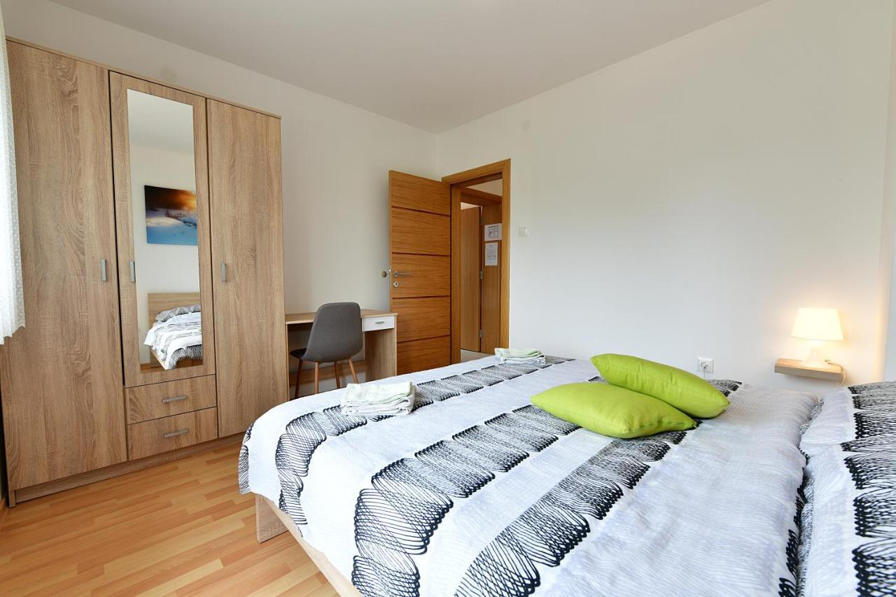 Apartman Mate Rakovica Exterior foto