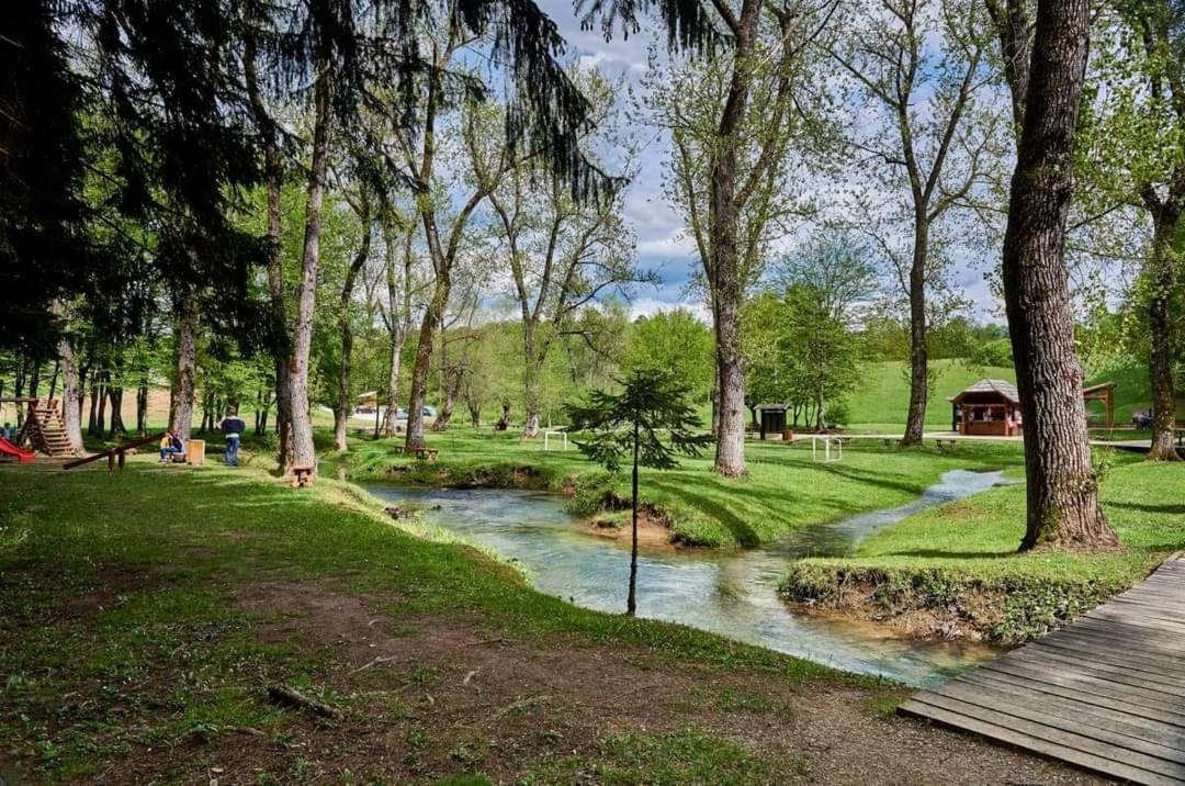 Apartman Mate Rakovica Exterior foto